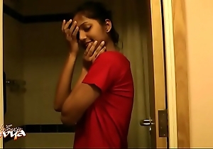 Super Hawt Indian Babe in arms Divya Close to Shower - Indian Porn