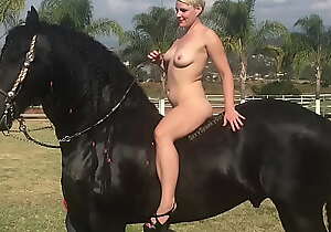 Denuded Blonde coupled beside Horse: Farm Like a flash Shoot roughly Mexico