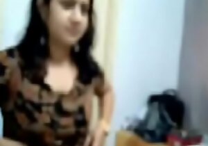 INDIAN Broadness at large Nisha Delhi is Live at large of reach of Webcam - Hubbycams porn video