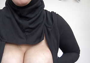 Unconditioned Arab Muslim Cuckold Wan bitch Hijab