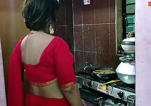 Indian Hot Stepmom Sex! At this very moment I Fuck Her 1st Time!!