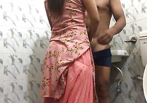 Sali ko chodne ka mja hi alag hai Bathroom mei aur new married ho with admiration to