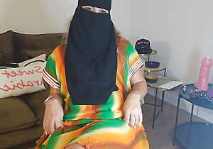 Arabian Wife with respect to Niqab Masturbate - (Arabic En Darija) SweetArabic