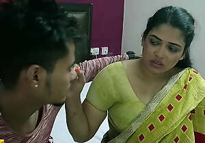 TV Rig be hung up on hot bhabhi convenient say no to room! Desi Bhabhi Sex