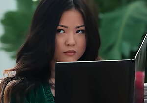Baiting Him - Lulu Chu / Brazzers  / rill full from www.zzfull.com/runs