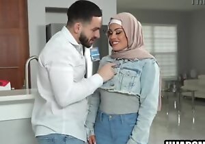 Muslim maid cleaning boss's cock