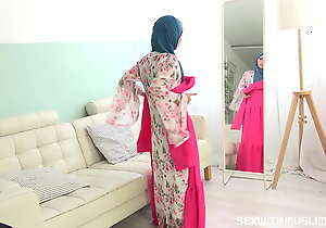 Small muslim wife needs to buy new dress